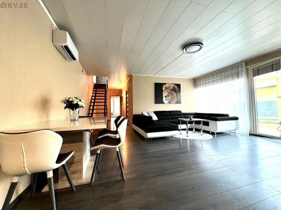 Huvilat Villa *
